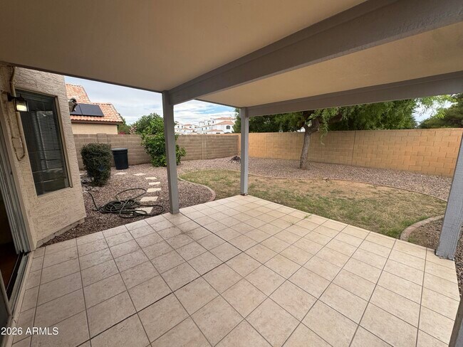 Building Photo - 7187 S Parkside Dr