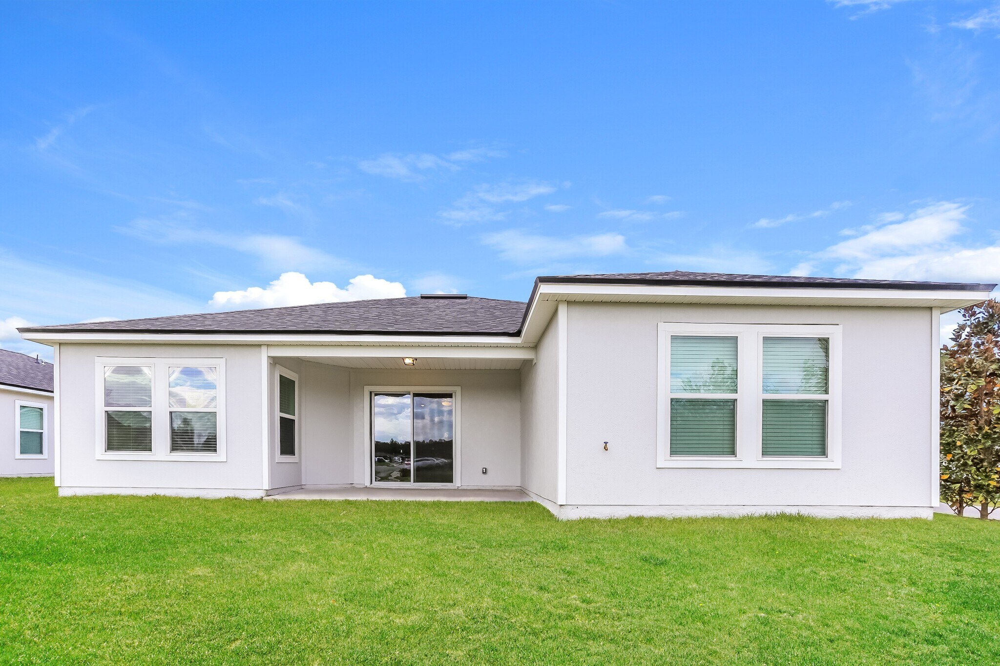 Building Photo - 9155 Joannes way