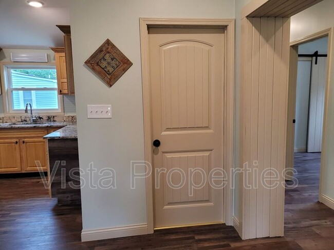 Building Photo - 4208 Lees Ln