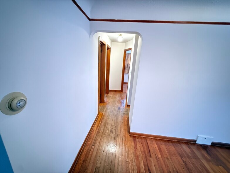 Building Photo - 4820 Green Rd