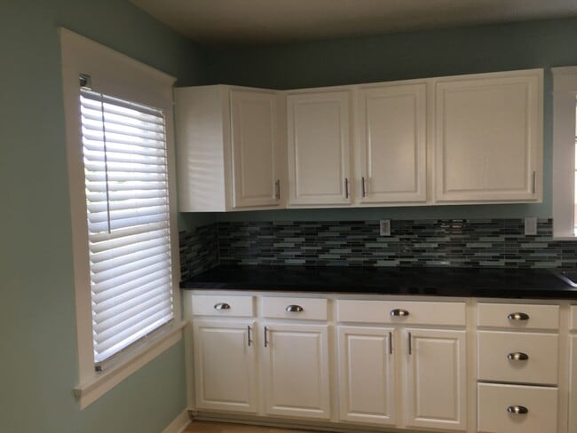 Building Photo - Coming Soon!!! DO NOT DISTURB TENANTS - Available mid May 2026 -