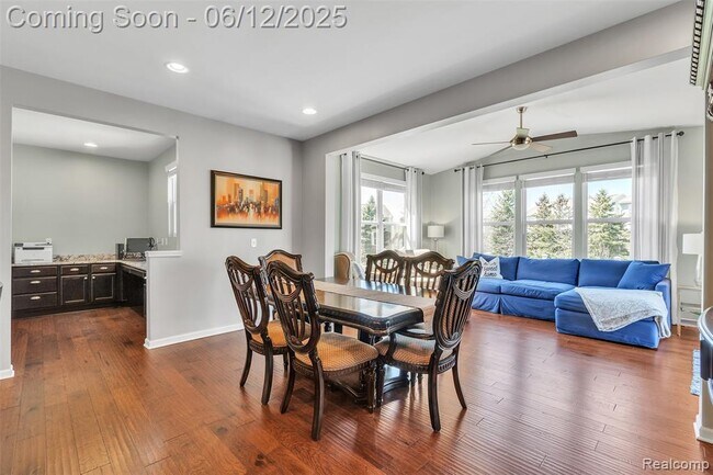 Building Photo - 15745 Diamante Dr