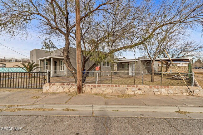 Building Photo - 7921 Lirio Rd