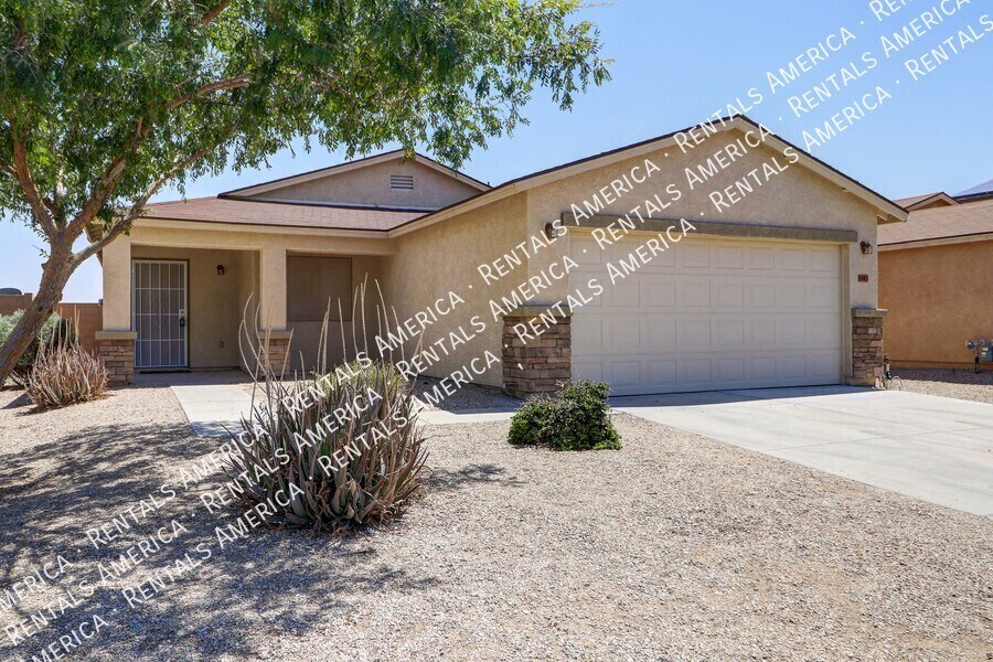 Building Photo - 6003 E Sunrise Cir