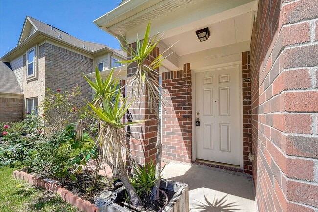 Building Photo - 3619 Apple Dale Dr