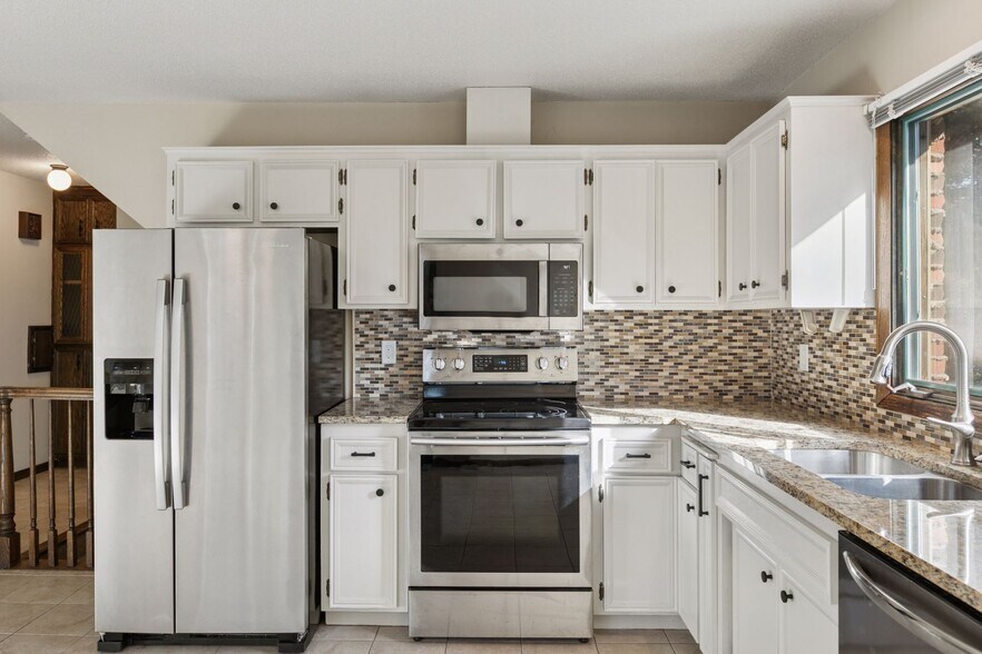 Building Photo - 7207 Heatherton Cir