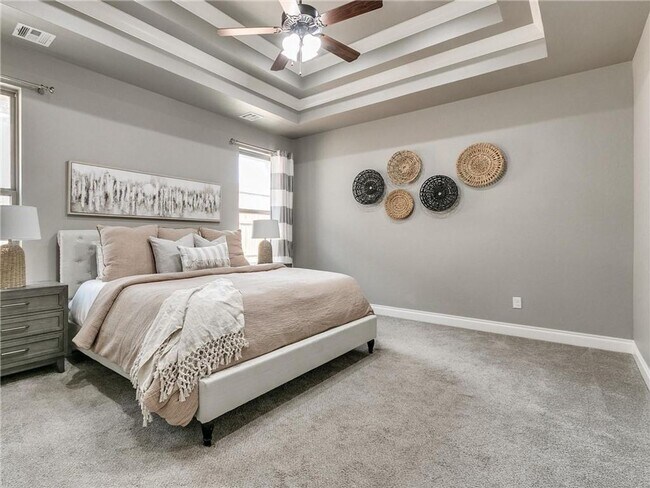 Building Photo - Stunning Home in West Edmond + 5 bedrooms ...