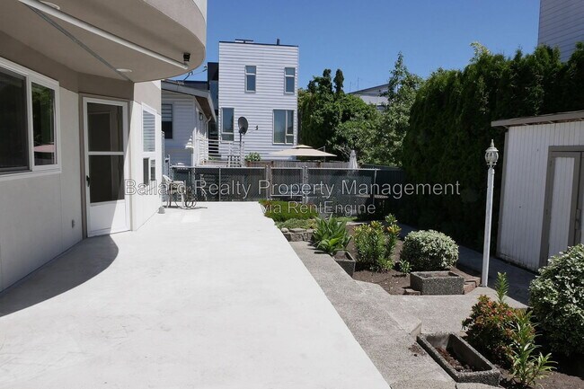 Building Photo - 1737 NW 64th St