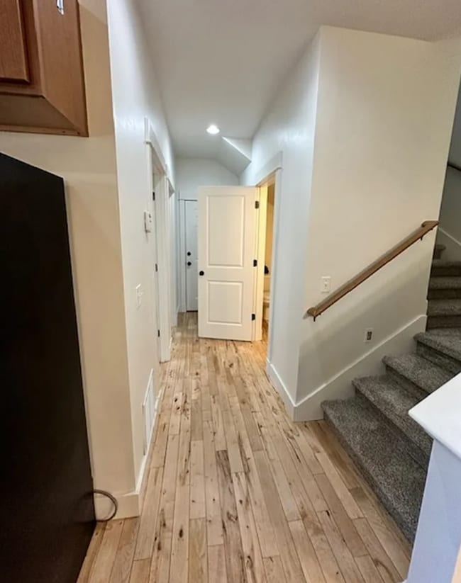 Building Photo - 4 Bedroom Townhome for Rent in Bozeman