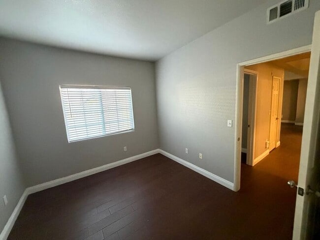 Building Photo - 41410 Juniper St