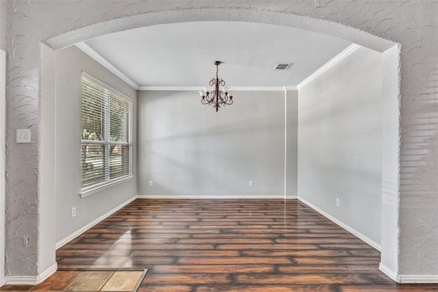 Building Photo - 11546 La Grange Dr