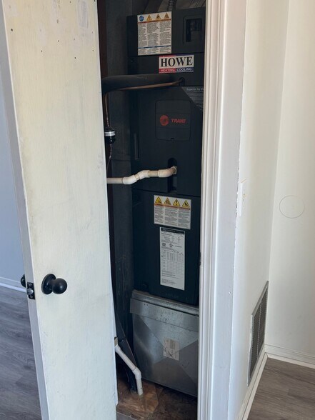 Building Photo - 260 Barley Cir