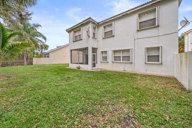 Building Photo - 3257 El Camino Real