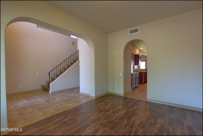 Building Photo - 7228 Longspur Drive