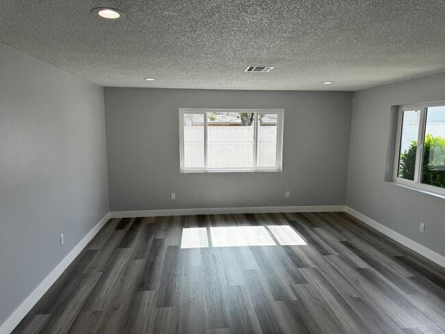 Building Photo - 4739 W 172nd St