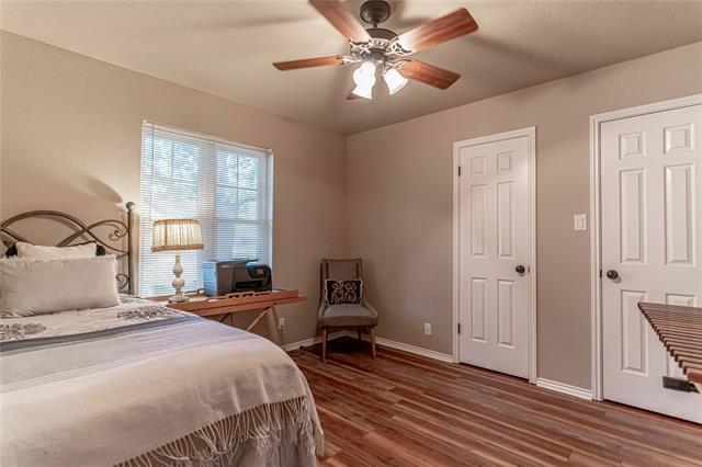 Building Photo - 911 Meadowlark Ln