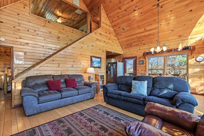 Primary Photo - 3044 Wears Overlook Ln