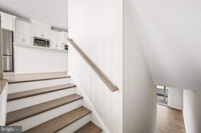 Building Photo - 42508 Invergordon Ter