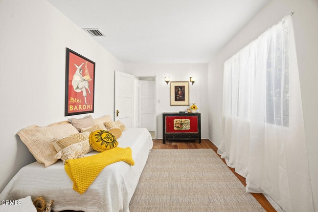 Building Photo - 2724 Locksley Pl