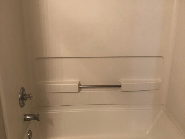 Building Photo - 2107 Creekview Trail