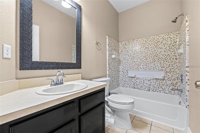 Building Photo - 2020 Greenwood Valley Dr