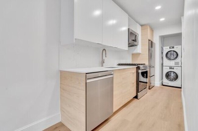 Building Photo - Amazing apartment in Brighton