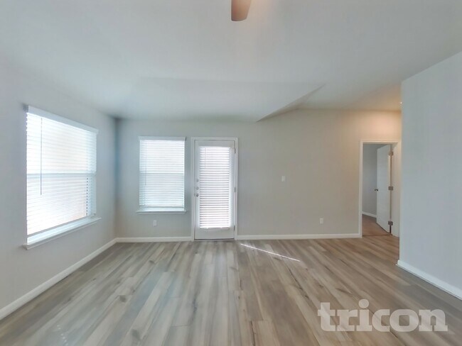 Building Photo - 5503 Shasta Pl