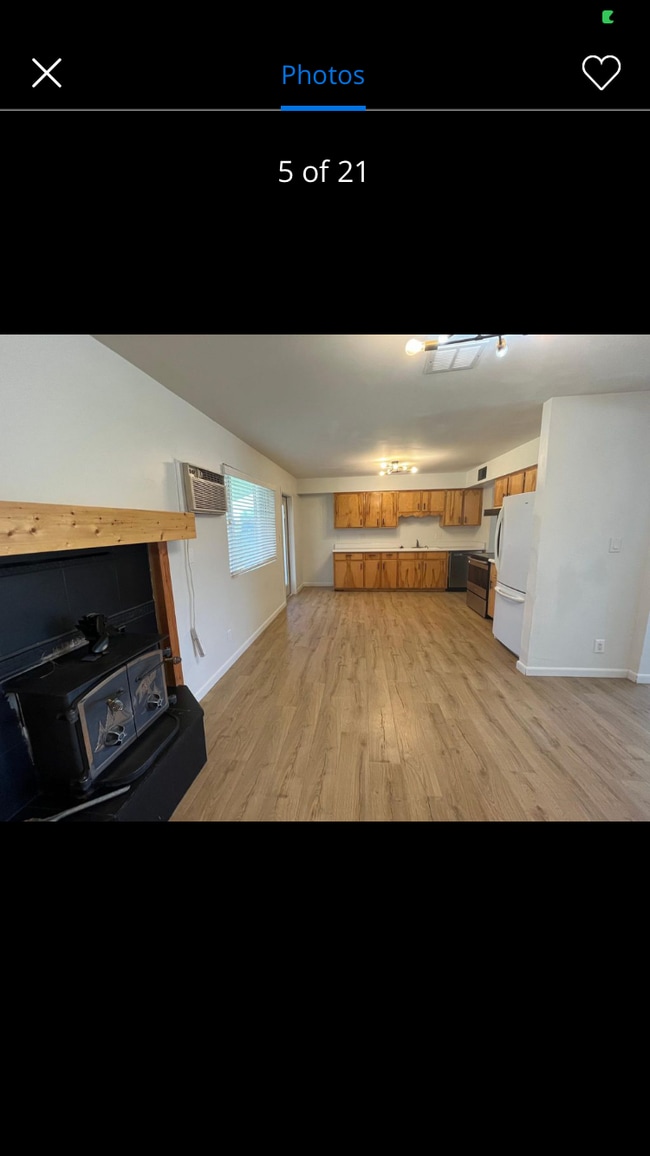 Building Photo - 274 W Spruce Ln