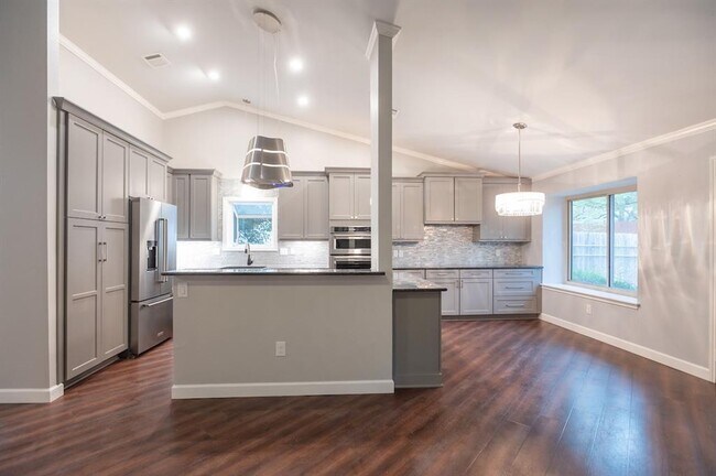 Building Photo - 3511 Lovage Dr