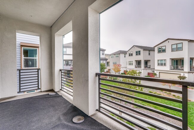 Building Photo - 2284 Solace Loop