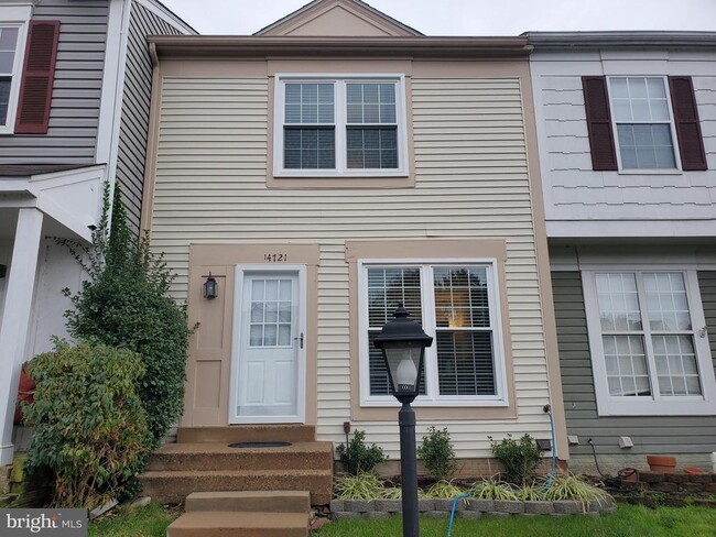 Building Photo - 14721 Basingstoke Loop