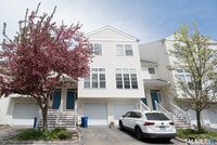 Building Photo - 291 Silver Brook Rd