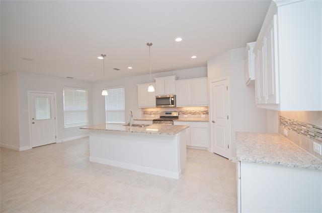 Building Photo - 1021 Gillespie Dr