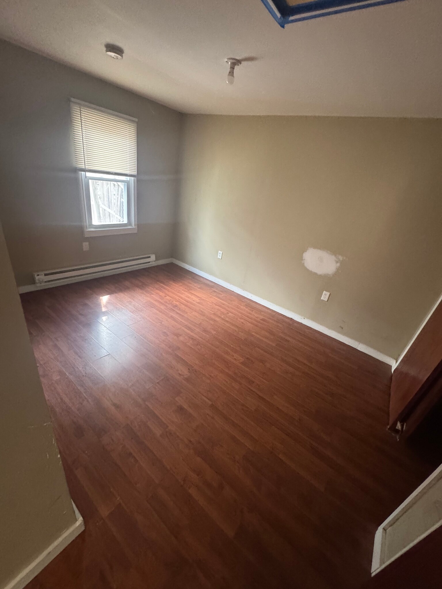 Building Photo - 33 Bushnell Ave