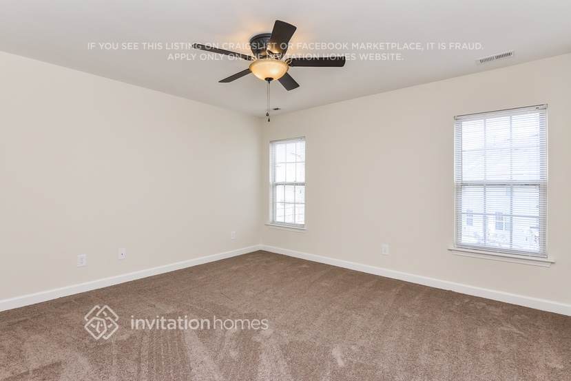 Building Photo - 79 Oak Alley Trail