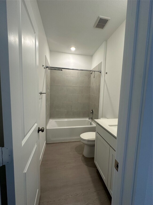 Building Photo - 16052 Tallis Dr