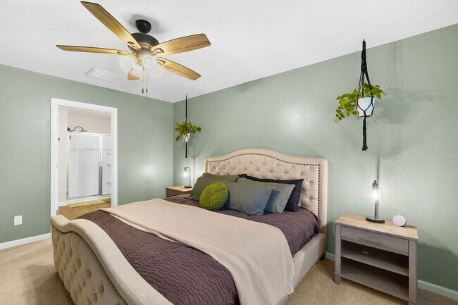 Building Photo - Well-Maintained 4 Bedroom Corner Lot Home in The Palms with Resort-Style Community Amenities