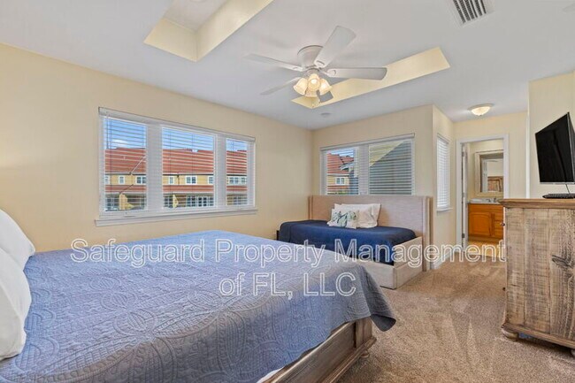 Building Photo - 1500 Via De Luna Dr