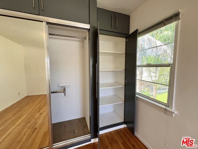 Building Photo - 2513 Euclid St