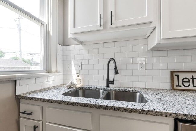 Building Photo - Charming 2-Story Home with Modern Updates ...