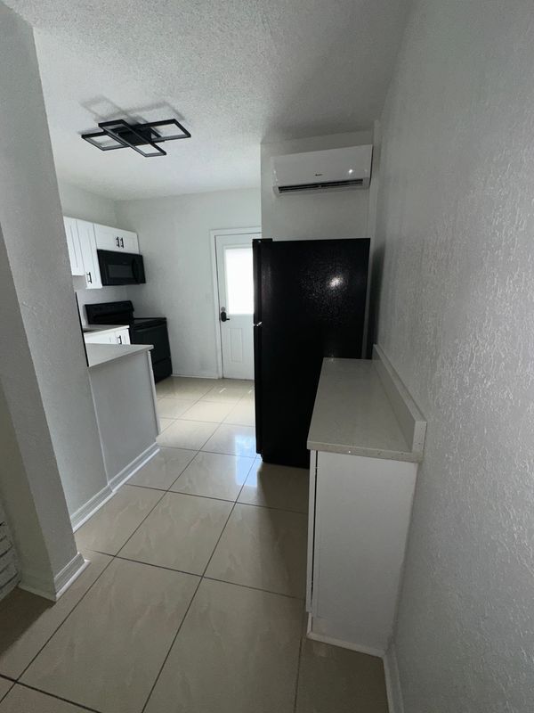 Building Photo - 3460 4th Ave S