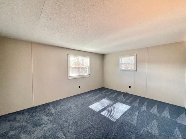 Building Photo - 14341 Wells Ln