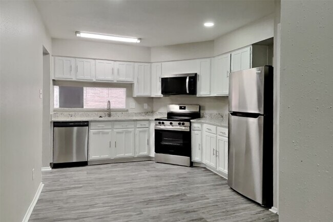 Building Photo - 4703 Fleming Downe Ln