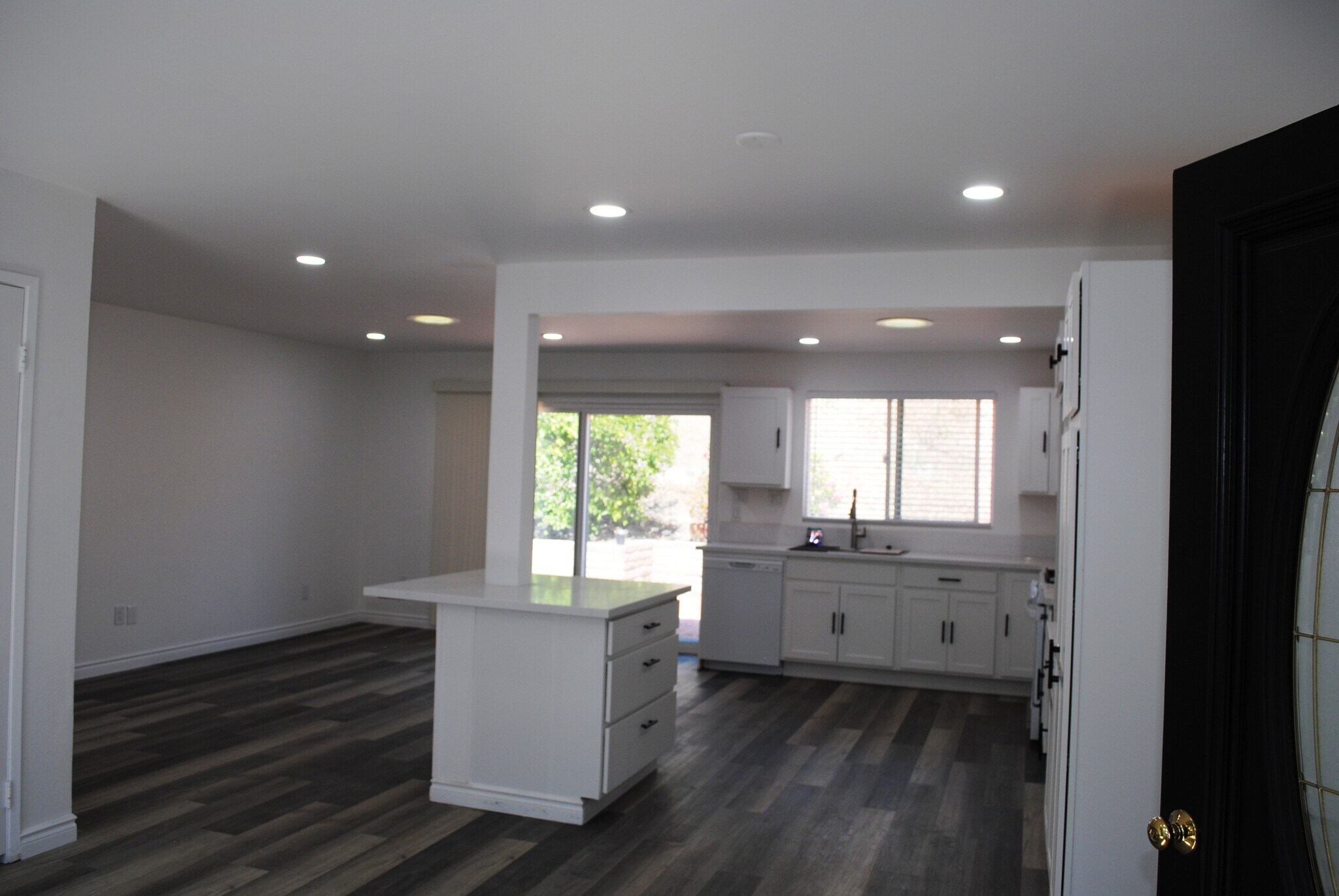 Kitchen - 5475 Mantua Ct