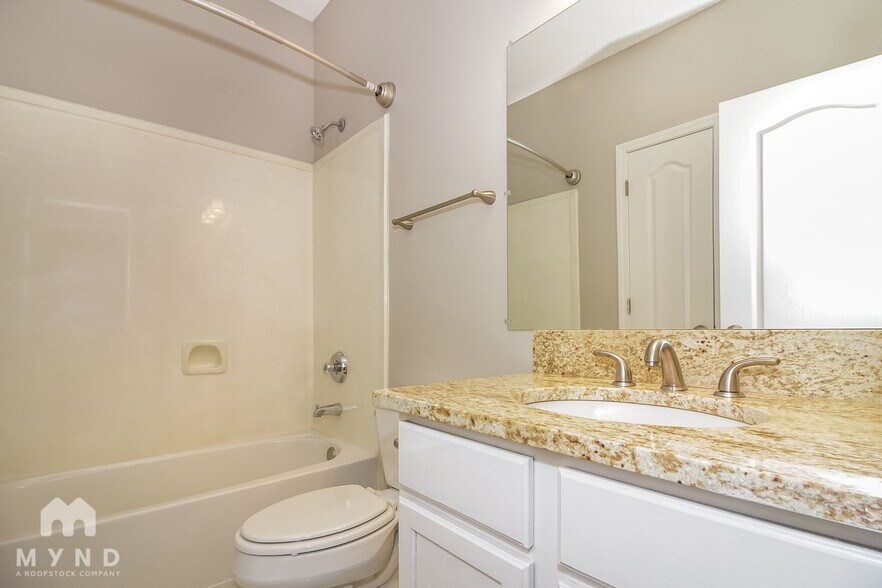 Building Photo - 10172 Lynham Dr