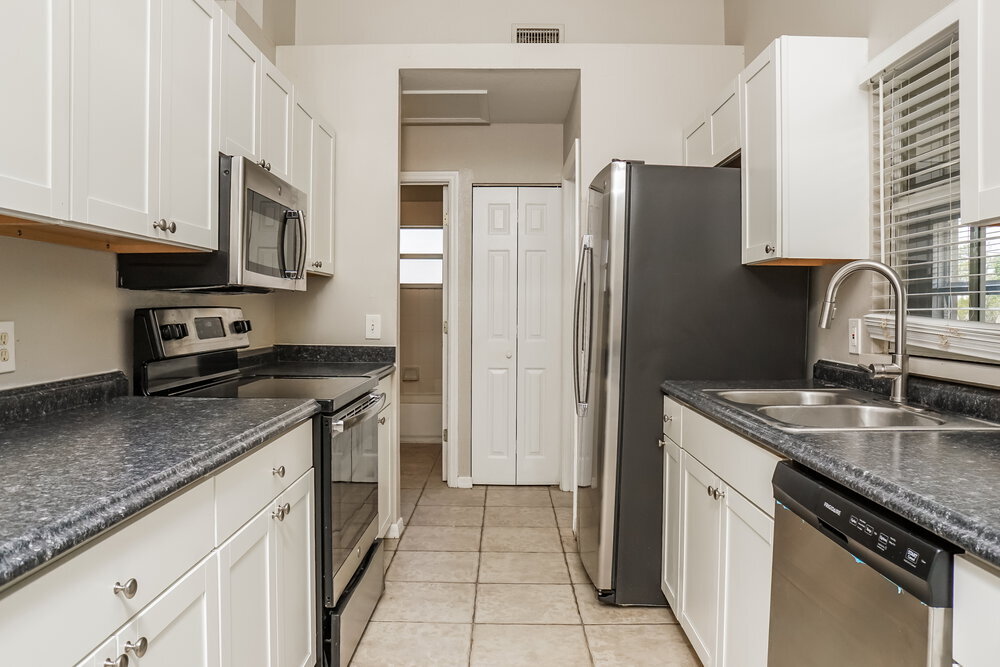 Building Photo - 3644 Ribera Ave