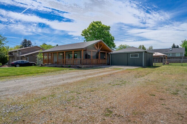 Building Photo - 10914 E 10th Ave