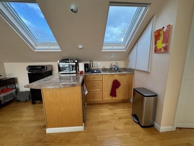 Building Photo - 17 Skahan Rd