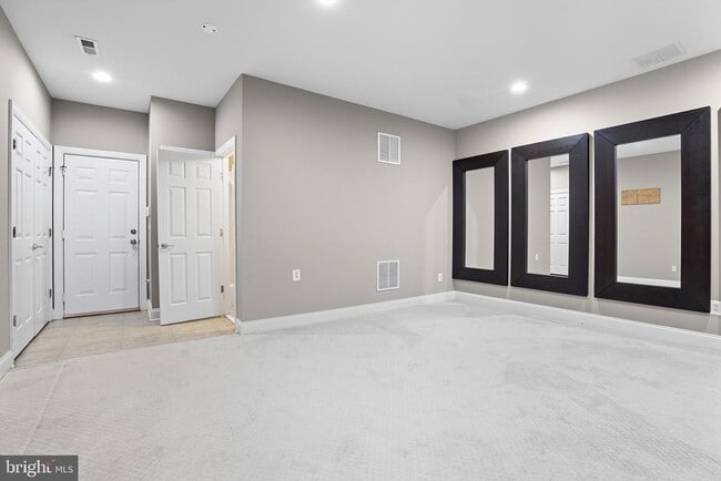 Building Photo - 6924 Stanwick Square