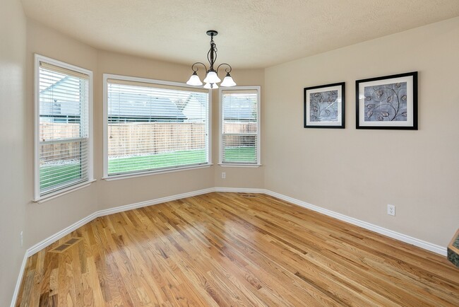 Building Photo - Live Large in Sutherland Farms: Spacious S...